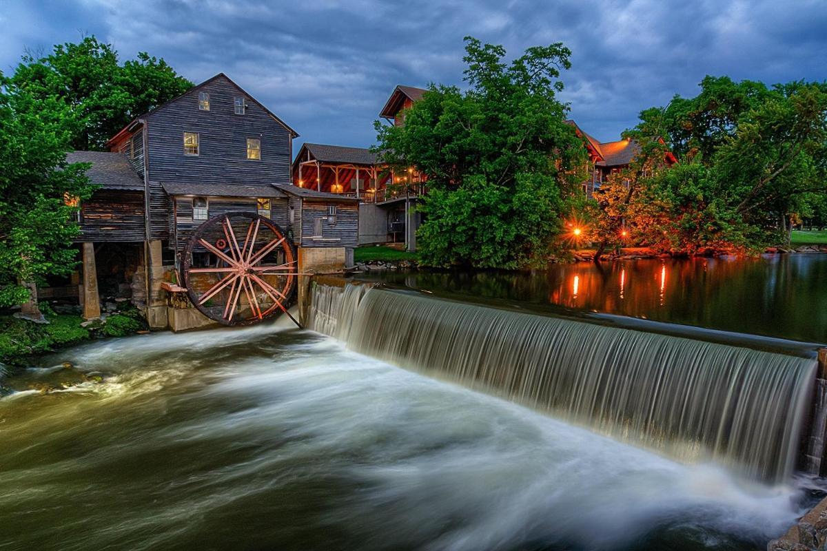 Key Lime Pie, Hot Tub,Wifi, 1089 Free Tickets Each Paid Day, Dollywood And More Gatlinburg Exteriör bild