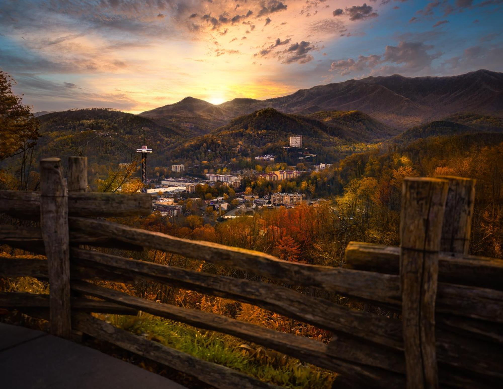 Key Lime Pie, Hot Tub,Wifi, 1089 Free Tickets Each Paid Day, Dollywood And More Gatlinburg Exteriör bild