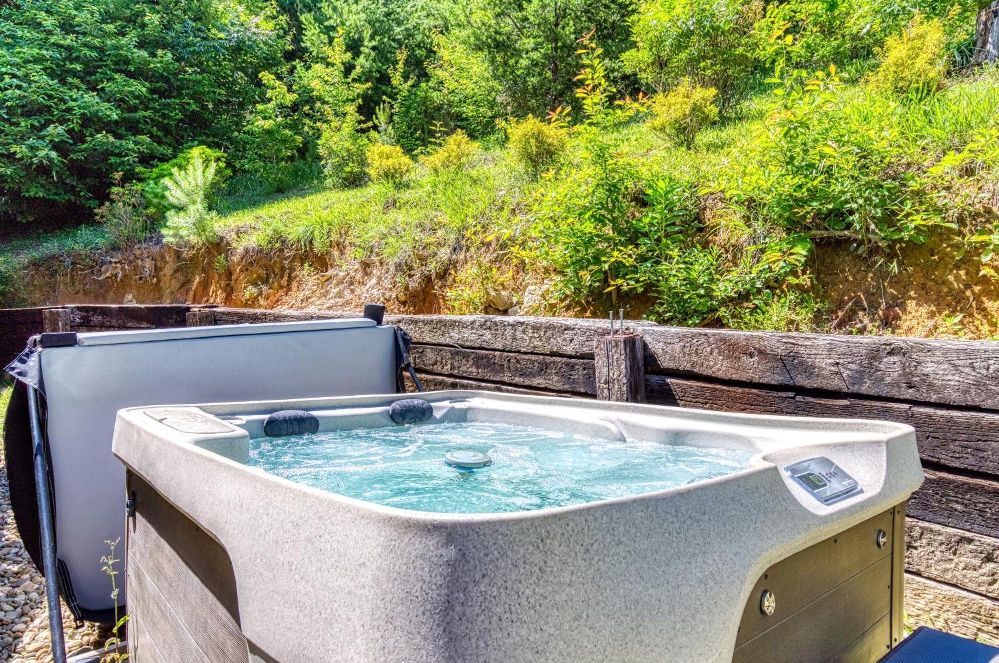 Key Lime Pie, Hot Tub,Wifi, 1089 Free Tickets Each Paid Day, Dollywood And More Gatlinburg Exteriör bild